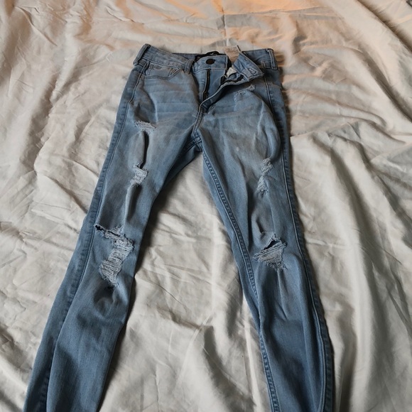 Hollister Blue Jeans - Picture 1 of 5